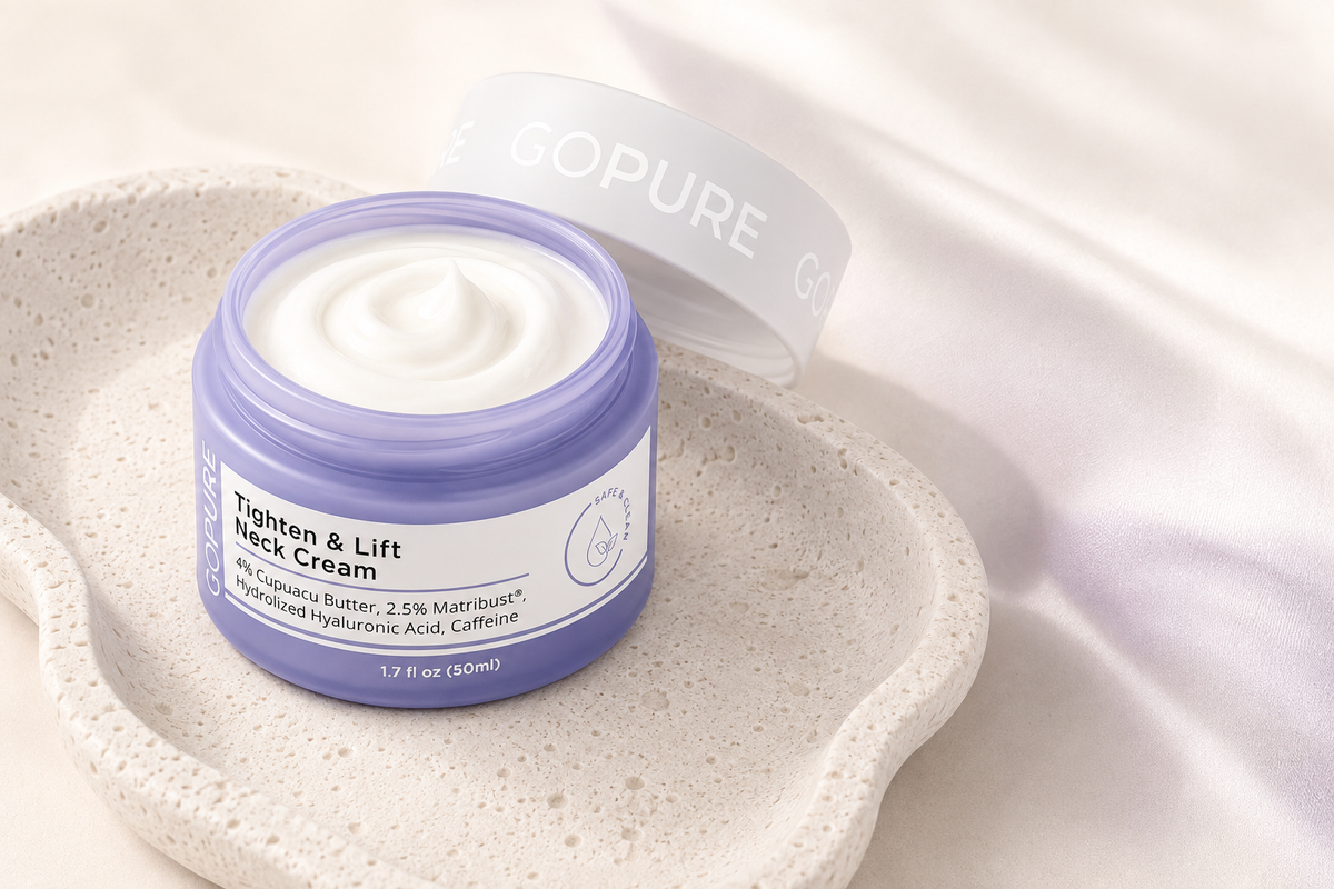 Ritual de 5 minutos: aplicar la crema Klyvora masajeando hacia arriba